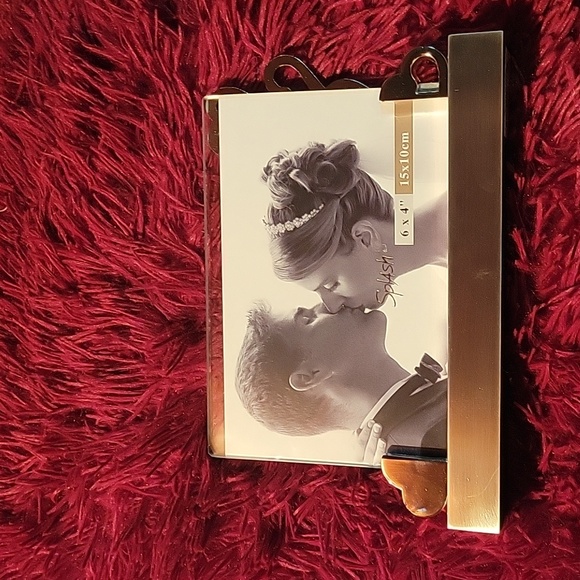 New Silver Heart Frame 6in x 4in - Picture 3 of 3